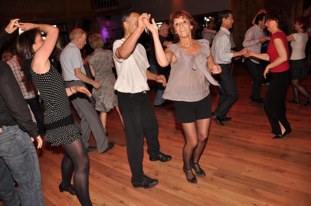 min 2010 05 30 station danse 082